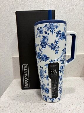 Brumate Sorrento 40 Oz Era Stainless Steel Tumbler Blue Flowers White NEW